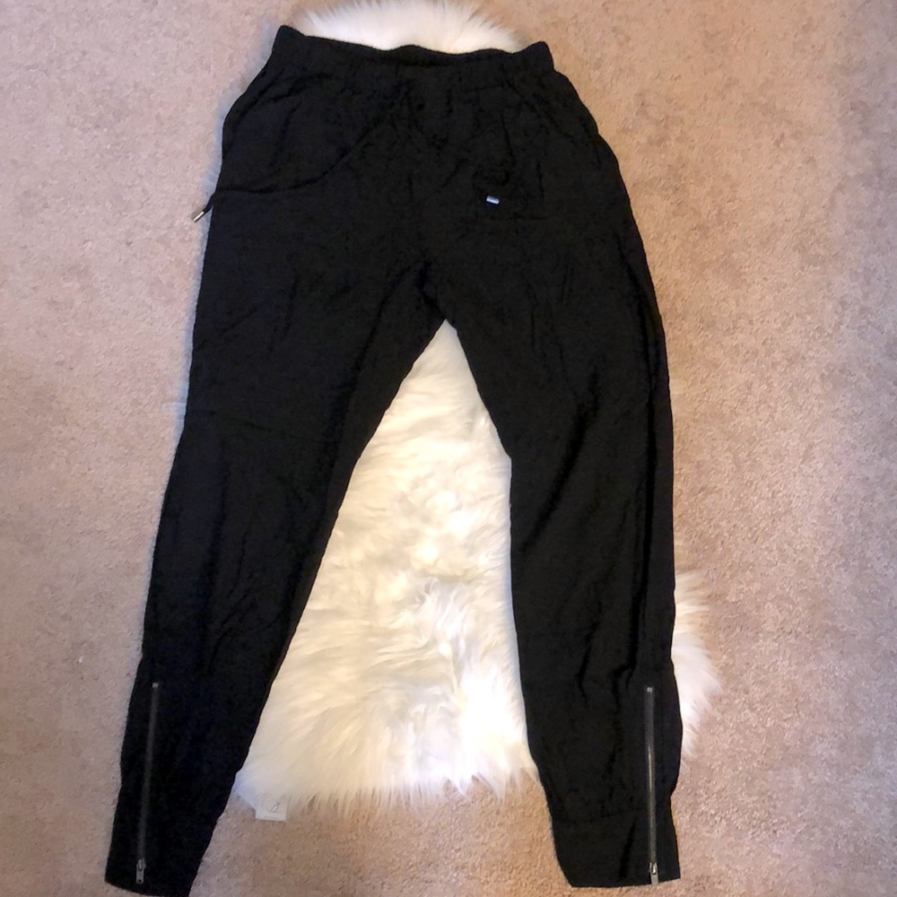 Black fancy jogger with zippers and pockets